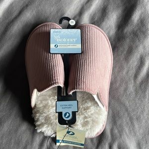 Brand new pink Isotoner women’s slippers